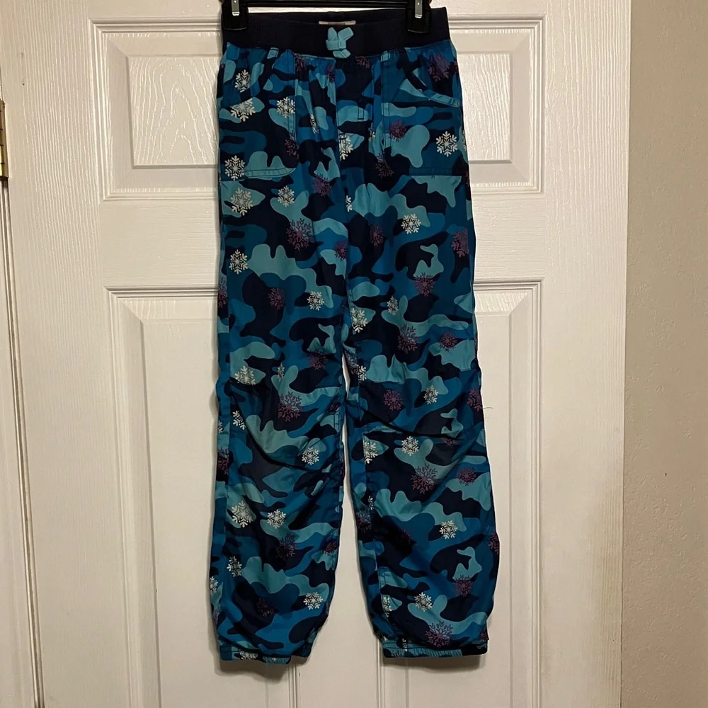 Osh Kosh B’Gosh blue camouflage camo snowflake print winter lined girl’s pants 8